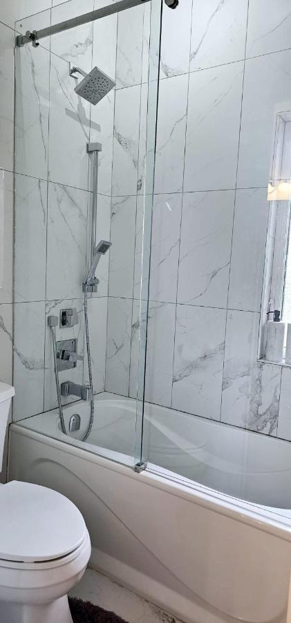 Lilen'S Home Торонто Екстериор снимка